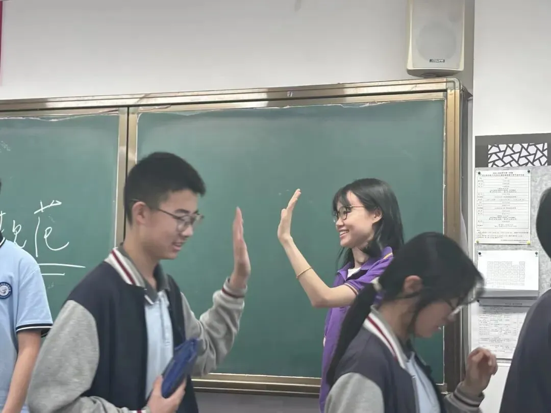 中考首日|少年执笔,首战星辰!-第9张图片-四季读书网 中考首日|少年执笔,首战星辰!-第9张图片-四季读书网