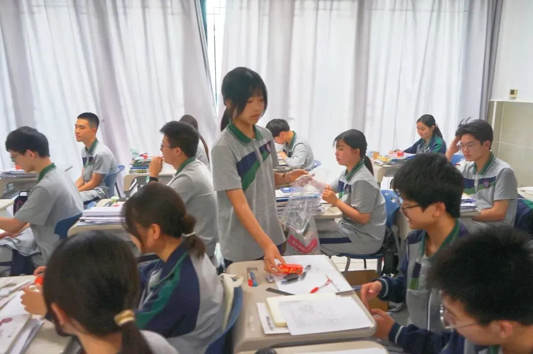 少年无畏,顶峰相会:天成学子,中考加油!-第29张图片-四季读书网 少年无畏,顶峰相会:天成学子,中考加油!-第29张图片-四季读书网