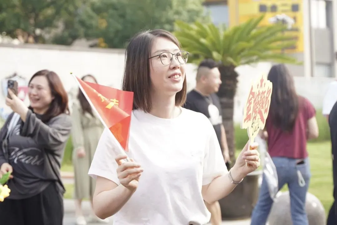 中考首日|每一笔,都是自己的光-第36张图片-四季读书网 中考首日|每一笔,都是自己的光-第36张图片-四季读书网