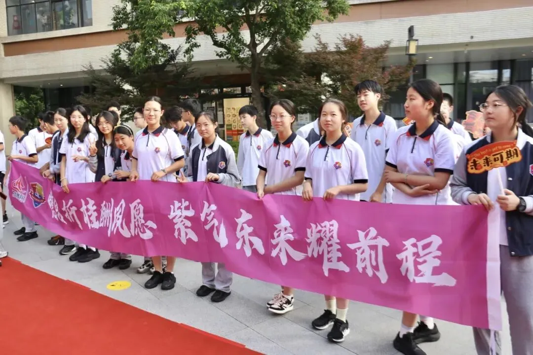 中考首日|每一笔,都是自己的光-第44张图片-四季读书网 中考首日|每一笔,都是自己的光-第44张图片-四季读书网