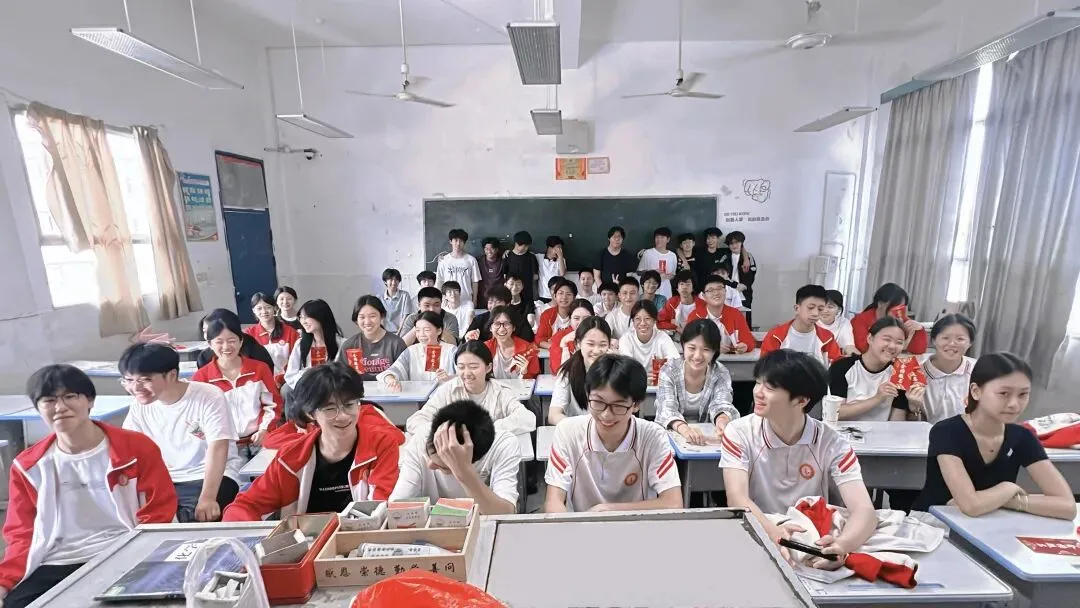 中考首日,钢中学子加油!-第26张图片-四季读书网 中考首日,钢中学子加油!-第26张图片-四季读书网