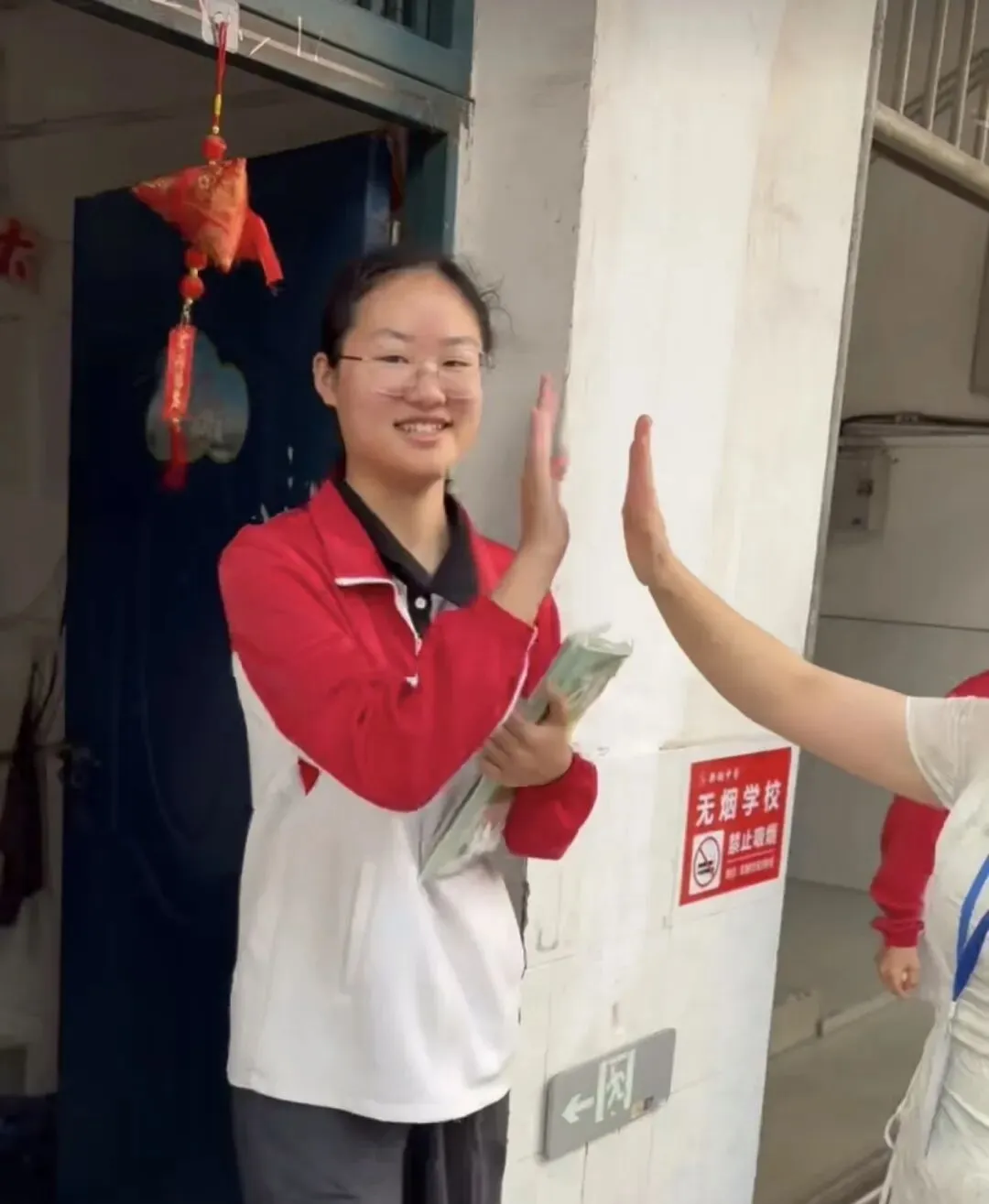 中考首日,钢中学子加油!-第31张图片-四季读书网 中考首日,钢中学子加油!-第31张图片-四季读书网