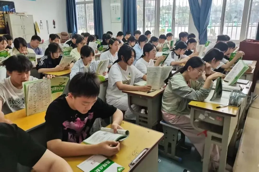 中考考前强化 | 聚力冲刺赴中考,匠心护航筑金榜-第19张图片-四季读书网