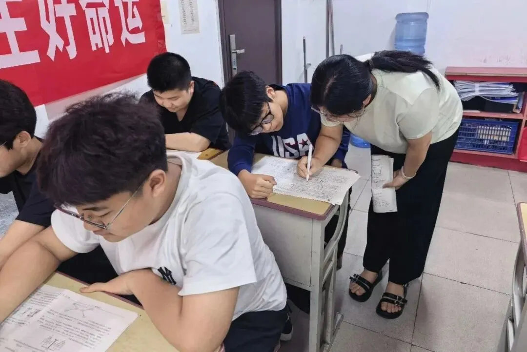 中考考前强化 | 聚力冲刺赴中考,匠心护航筑金榜-第20张图片-四季读书网