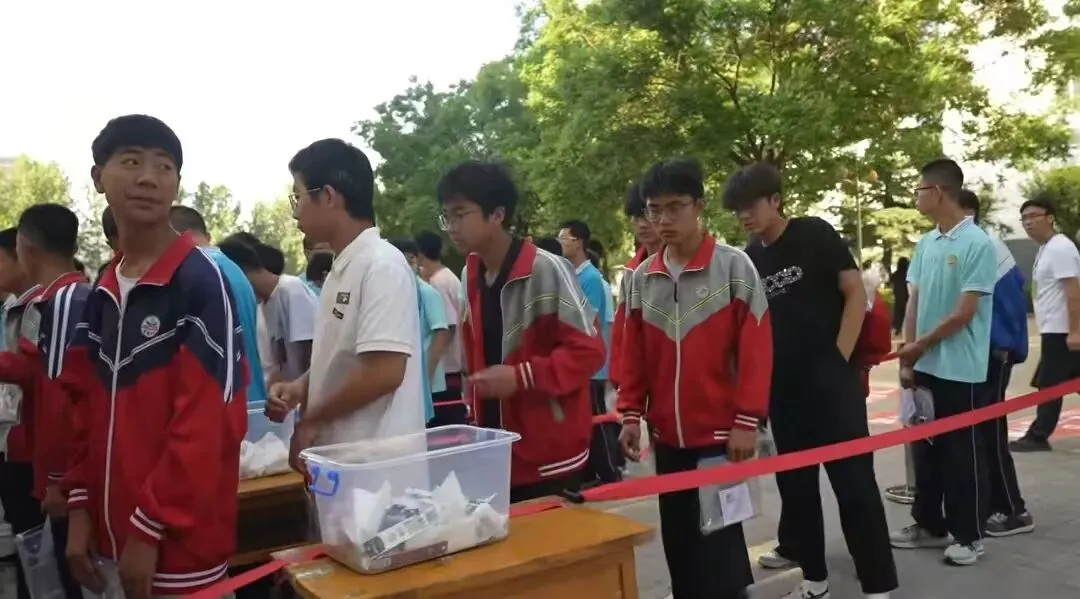 少年当燃,中考加油!-第33张图片-四季读书网 少年当燃,中考加油!-第33张图片-四季读书网