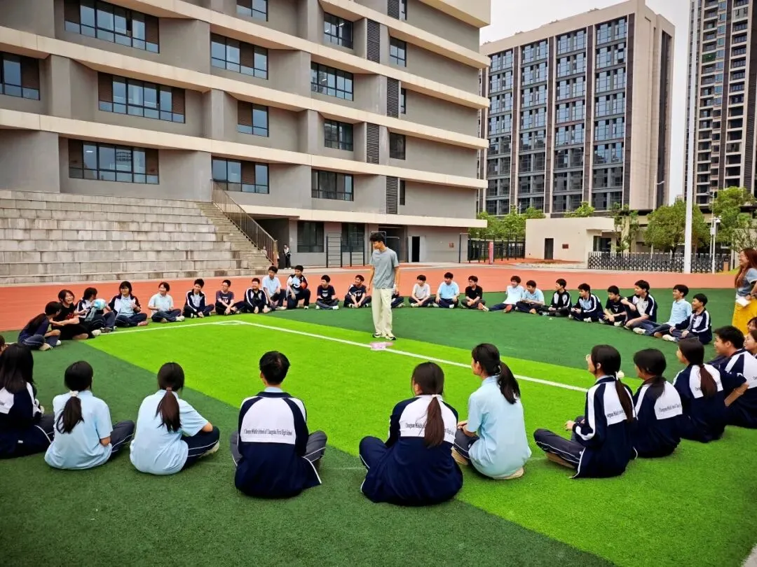 暖心赋能,蓄力中考|放轻松、铆足劲,初三少年全力冲刺!-第6张图片-四季读书网 暖心赋能,蓄力中考|放轻松、铆足劲,初三少年全力冲刺!-第6张图片-四季读书网