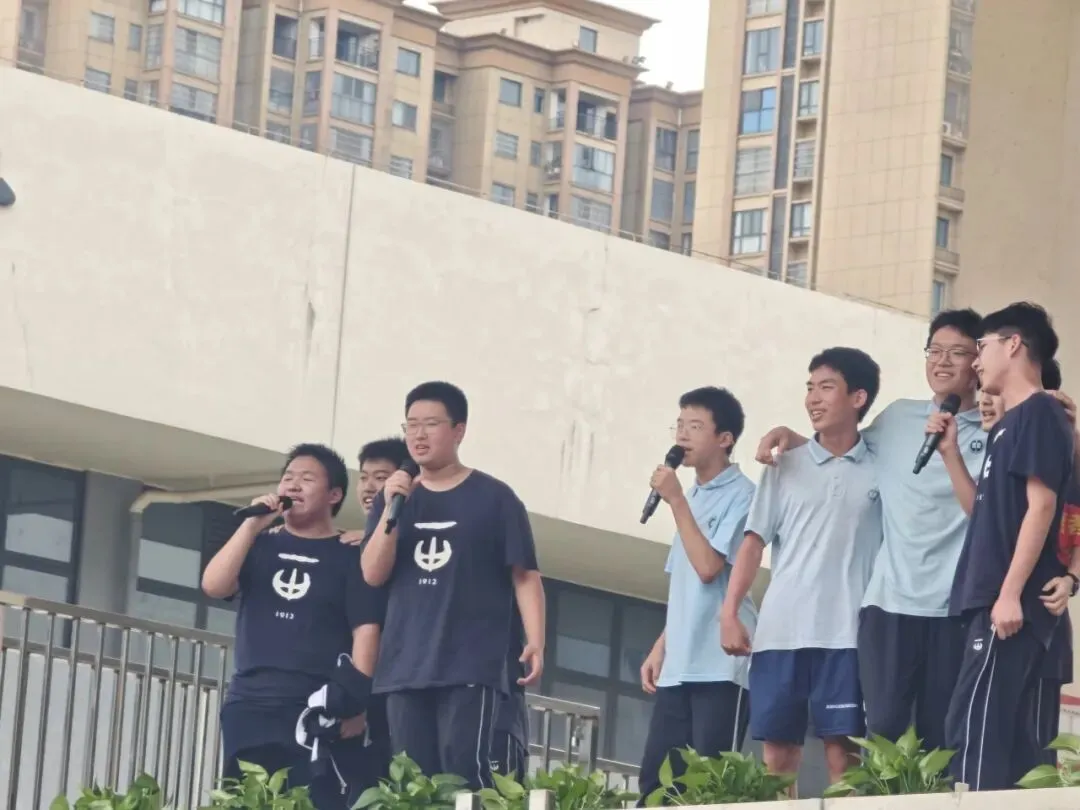 暖心赋能,蓄力中考|放轻松、铆足劲,初三少年全力冲刺!-第35张图片-四季读书网 暖心赋能,蓄力中考|放轻松、铆足劲,初三少年全力冲刺!-第35张图片-四季读书网