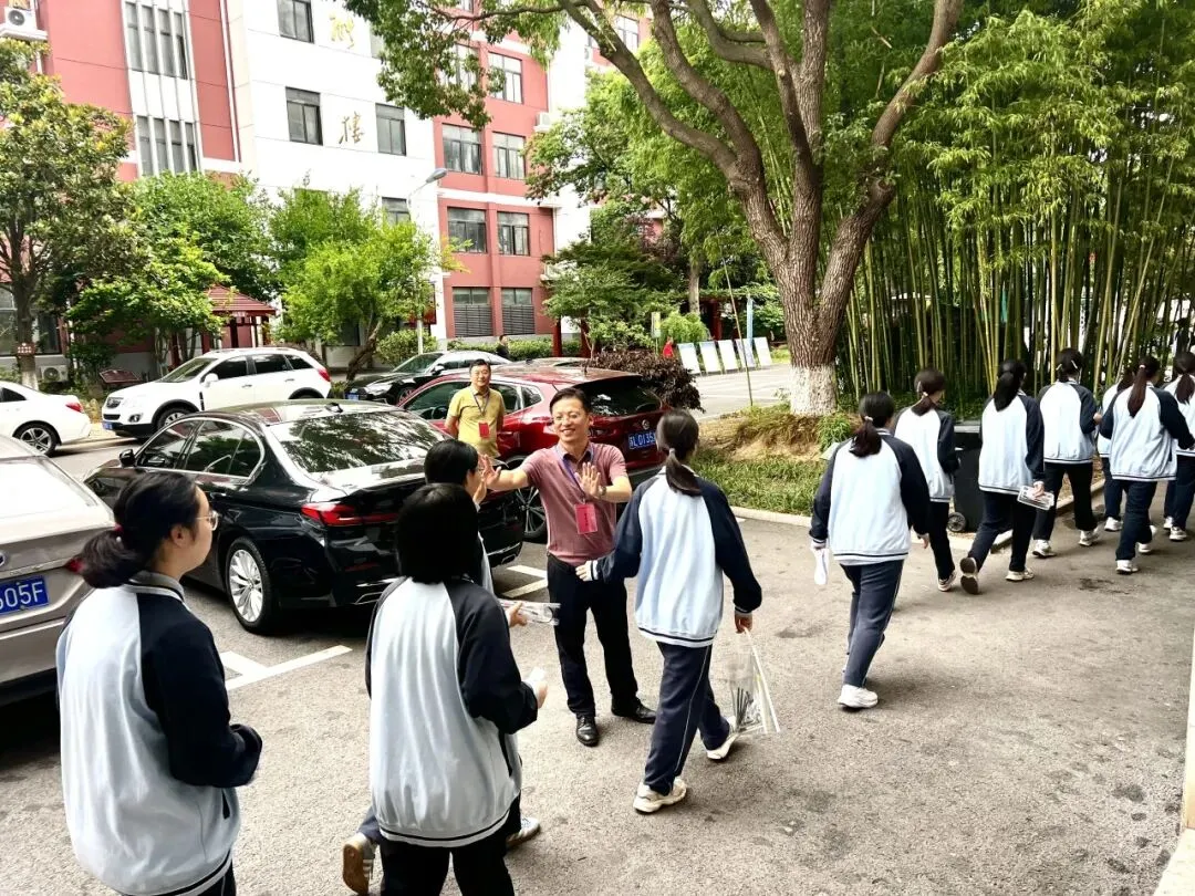 暖心护航 筑梦中考——云阳学校2026年中考顺利开考-第47张图片-四季读书网 暖心护航 筑梦中考——云阳学校2026年中考顺利开考-第47张图片-四季读书网