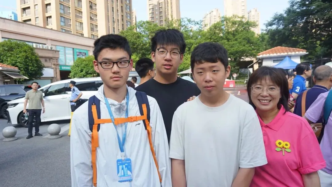 中考第一天 | 哇!作文题“飞地”出炉,又是专为园区校出的吗?-第25张图片-四季读书网 中考第一天 | 哇!作文题“飞地”出炉,又是专为园区校出的吗?-第25张图片-四季读书网