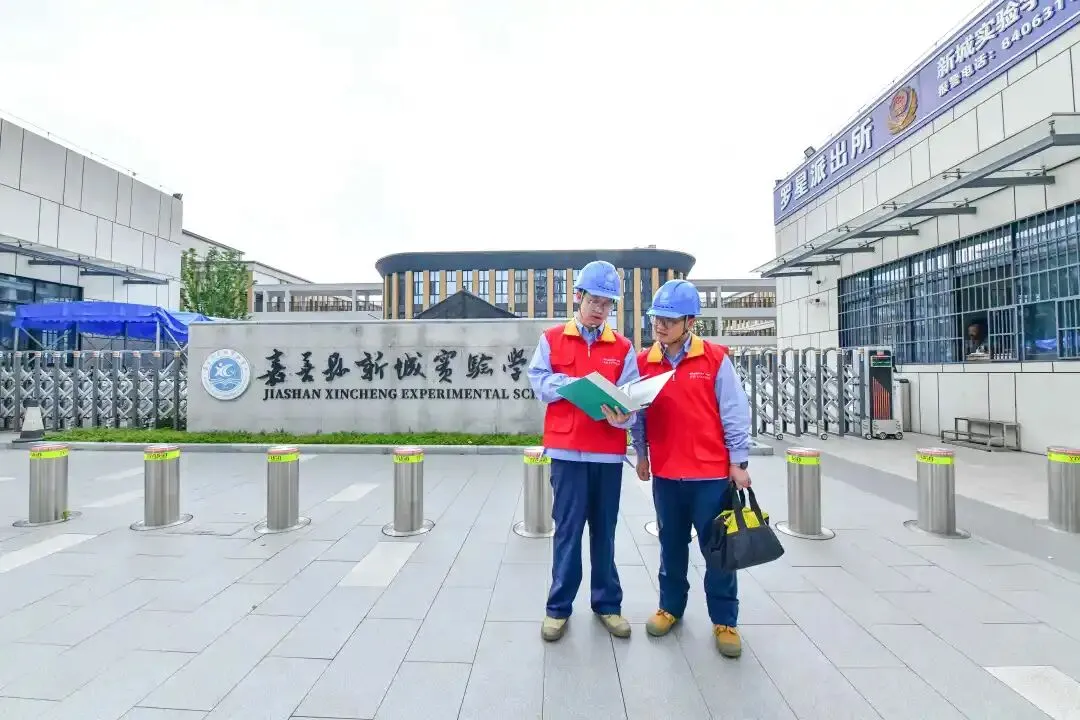 为民服务月系列活动 | 红船入校护中考 满格电力助绿企-第7张图片-四季读书网 为民服务月系列活动 | 红船入校护中考 满格电力助绿企-第7张图片-四季读书网