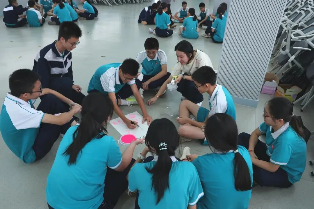 塑造从容应考心,蓄力冲刺中考路|广州市五中附属初级中学2026届初三学生考前心理团康活动-第30张图片-四季读书网 塑造从容应考心,蓄力冲刺中考路|广州市五中附属初级中学2026届初三学生考前心理团康活动-第30张图片-四季读书网