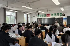 以三年时光,赴一场中考之约--少年执笔逐梦,前路自有星光-第22张图片-四季读书网