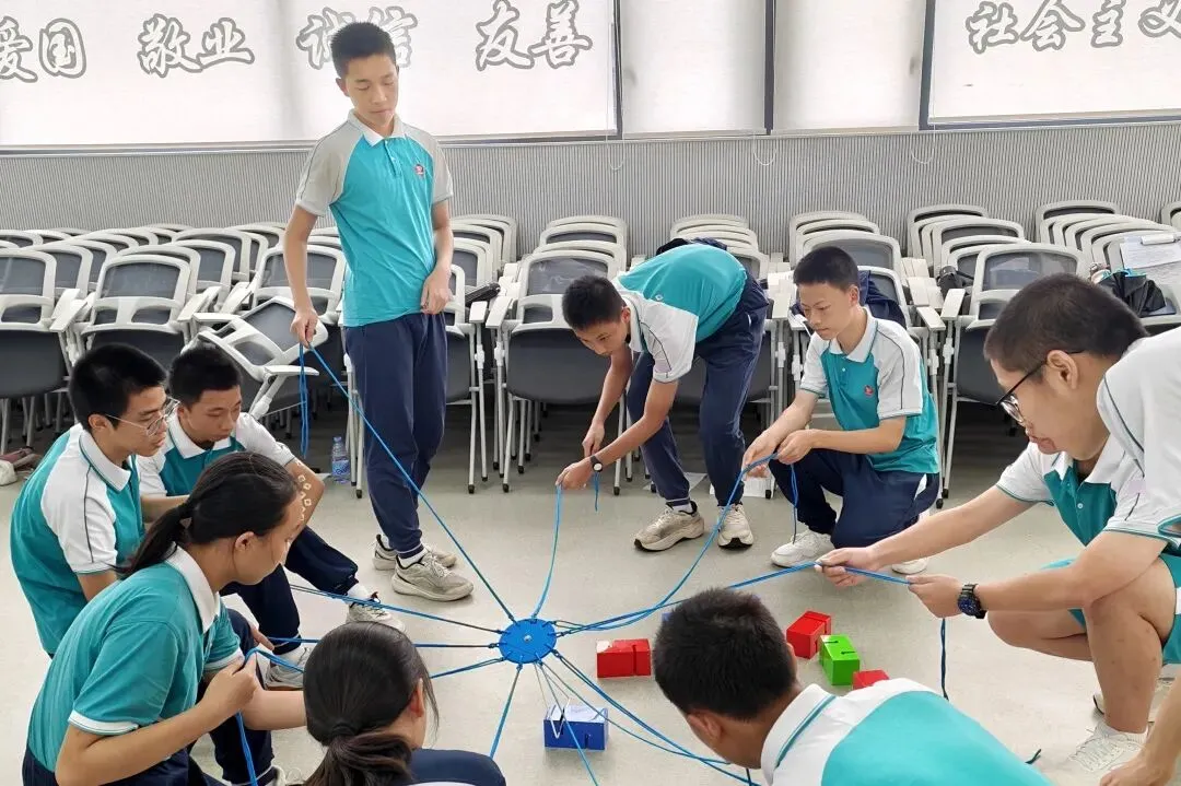 塑造从容应考心,蓄力冲刺中考路|广州市五中附属初级中学2026届初三学生考前心理团康活动-第44张图片-四季读书网 塑造从容应考心,蓄力冲刺中考路|广州市五中附属初级中学2026届初三学生考前心理团康活动-第44张图片-四季读书网