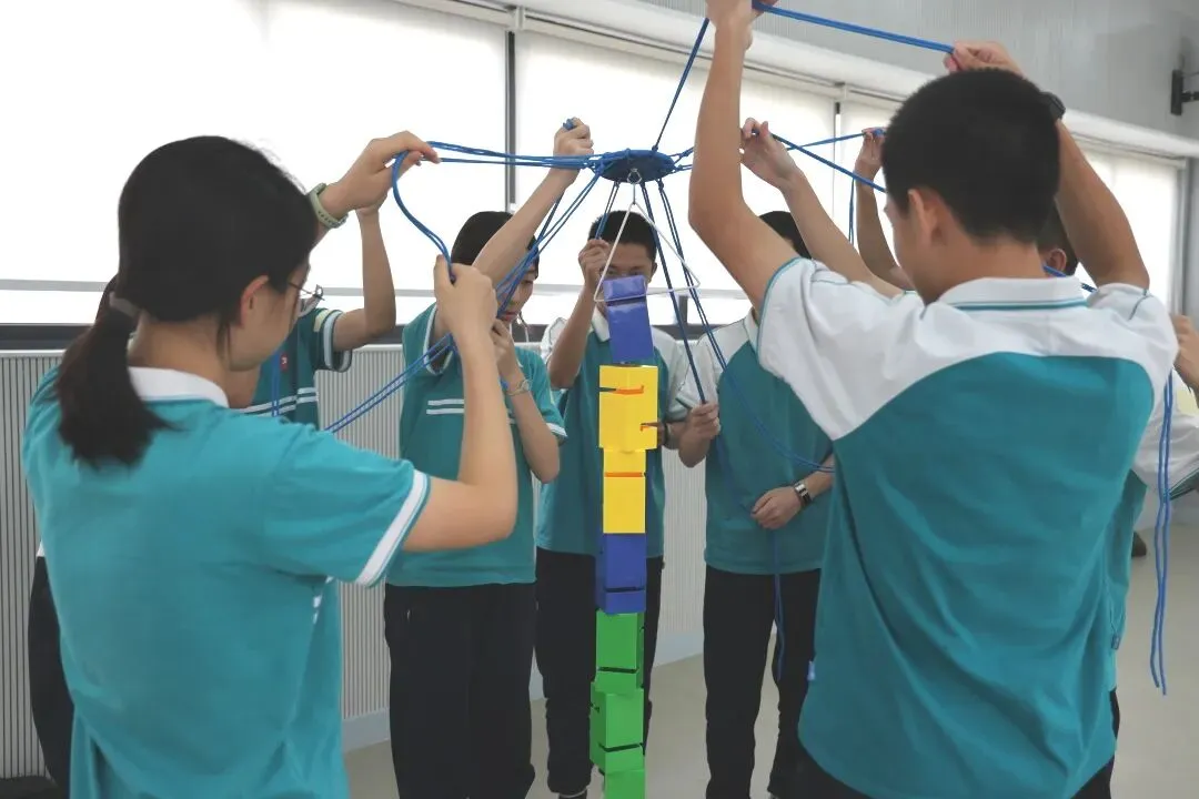 塑造从容应考心,蓄力冲刺中考路|广州市五中附属初级中学2026届初三学生考前心理团康活动-第48张图片-四季读书网 塑造从容应考心,蓄力冲刺中考路|广州市五中附属初级中学2026届初三学生考前心理团康活动-第48张图片-四季读书网