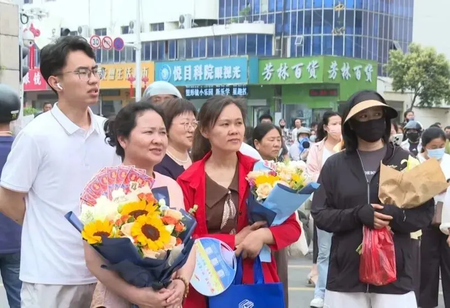 中考落幕!恭喜你,闯关成功……-第6张图片-四季读书网 中考落幕!恭喜你,闯关成功……-第6张图片-四季读书网