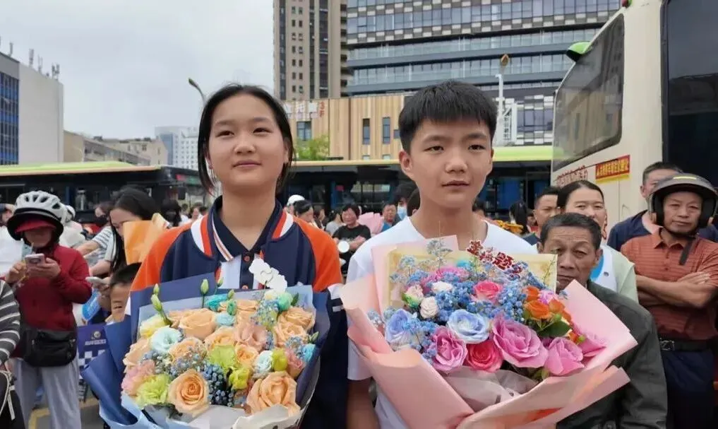 中考落幕!恭喜你,闯关成功……-第14张图片-四季读书网 中考落幕!恭喜你,闯关成功……-第14张图片-四季读书网