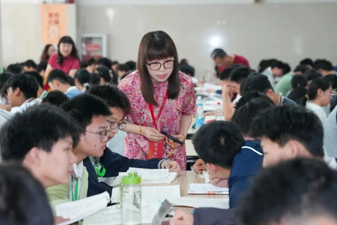 中考首日|乘风启卷,笔下生花-第31张图片-四季读书网 中考首日|乘风启卷,笔下生花-第31张图片-四季读书网
