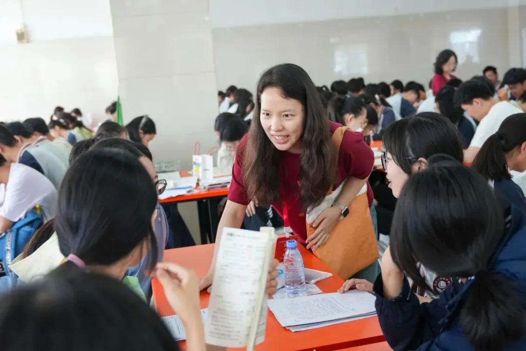 中考首日|乘风启卷,笔下生花-第34张图片-四季读书网 中考首日|乘风启卷,笔下生花-第34张图片-四季读书网