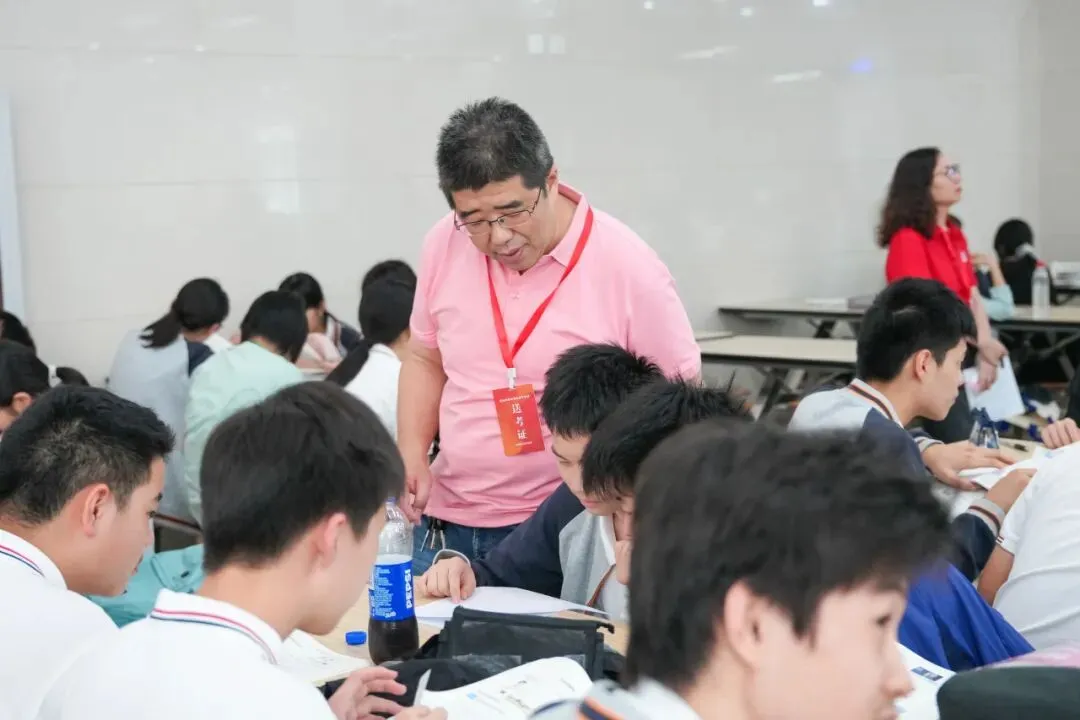 中考首日|乘风启卷,笔下生花-第41张图片-四季读书网 中考首日|乘风启卷,笔下生花-第41张图片-四季读书网