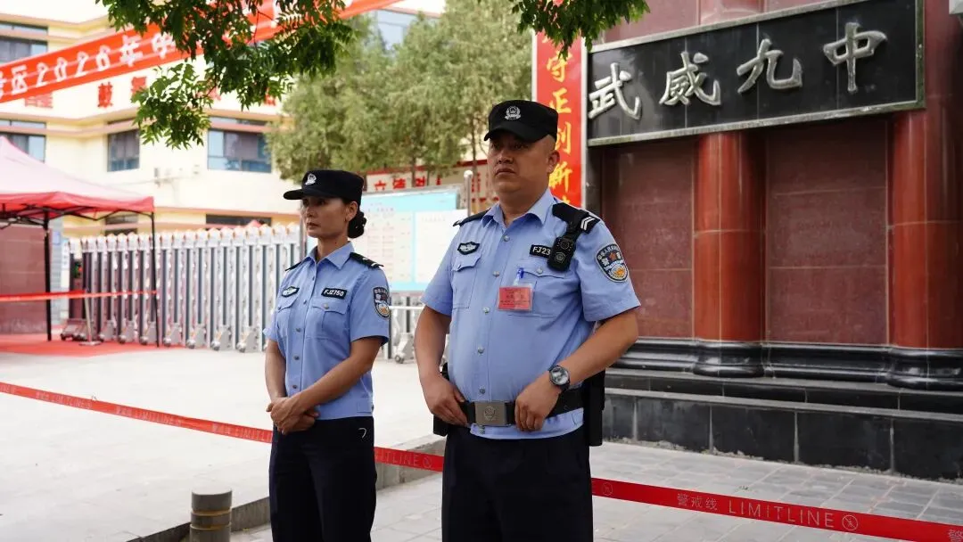 中考第二日,他们的守护依旧“满格”……-第6张图片-四季读书网