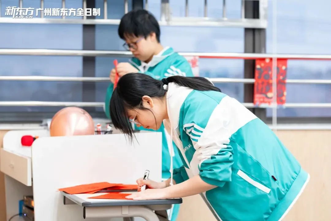好燃!回顾2026届中考学子的高光时刻!-第36张图片-四季读书网