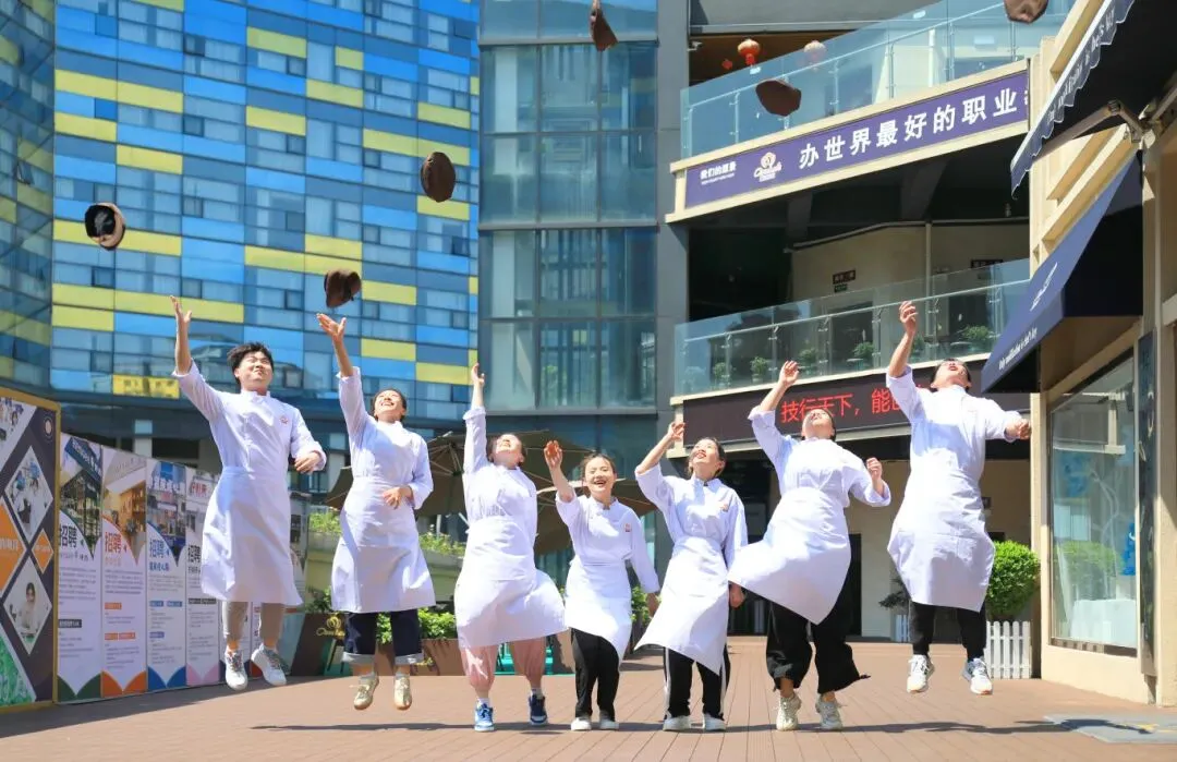 中考后,别让“面子”毁了孩子:广州家长的理性择校指南(2026秋招)-第4张图片-四季读书网 中考后,别让“面子”毁了孩子:广州家长的理性择校指南(2026秋招)-第4张图片-四季读书网