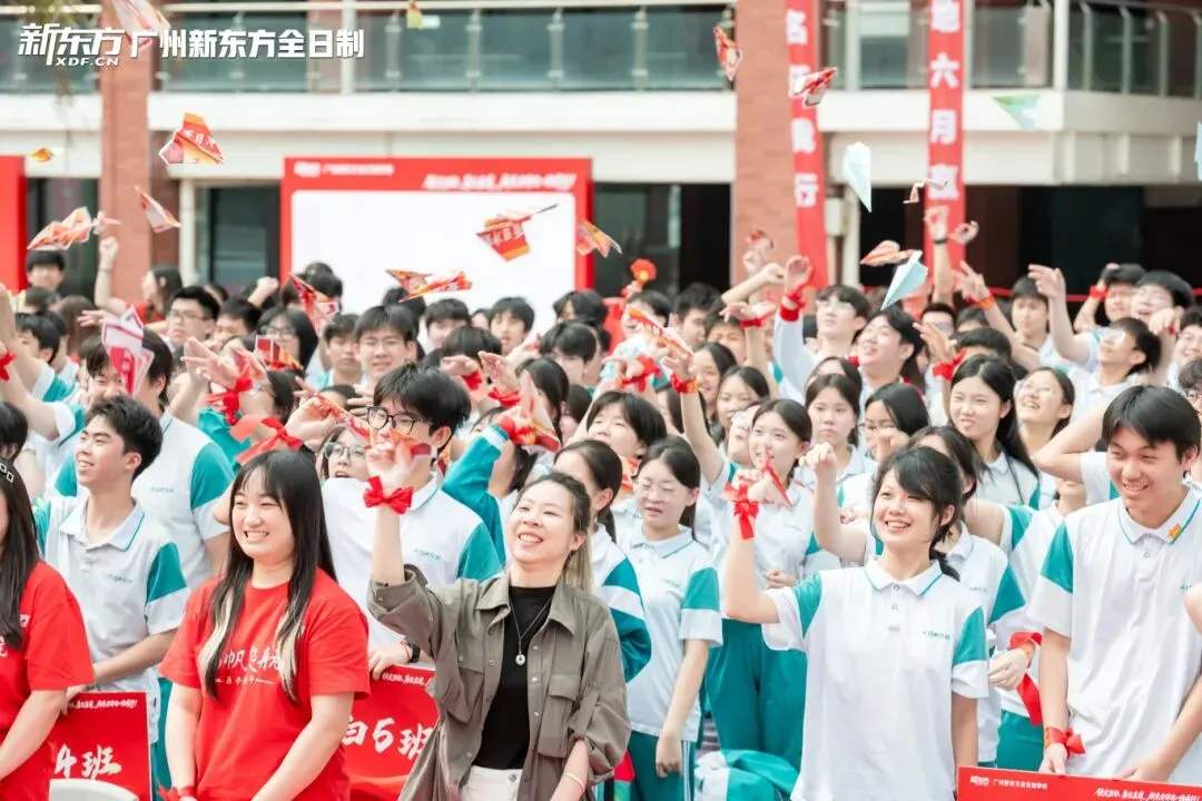 好燃!回顾2026届中考学子的高光时刻!-第49张图片-四季读书网
