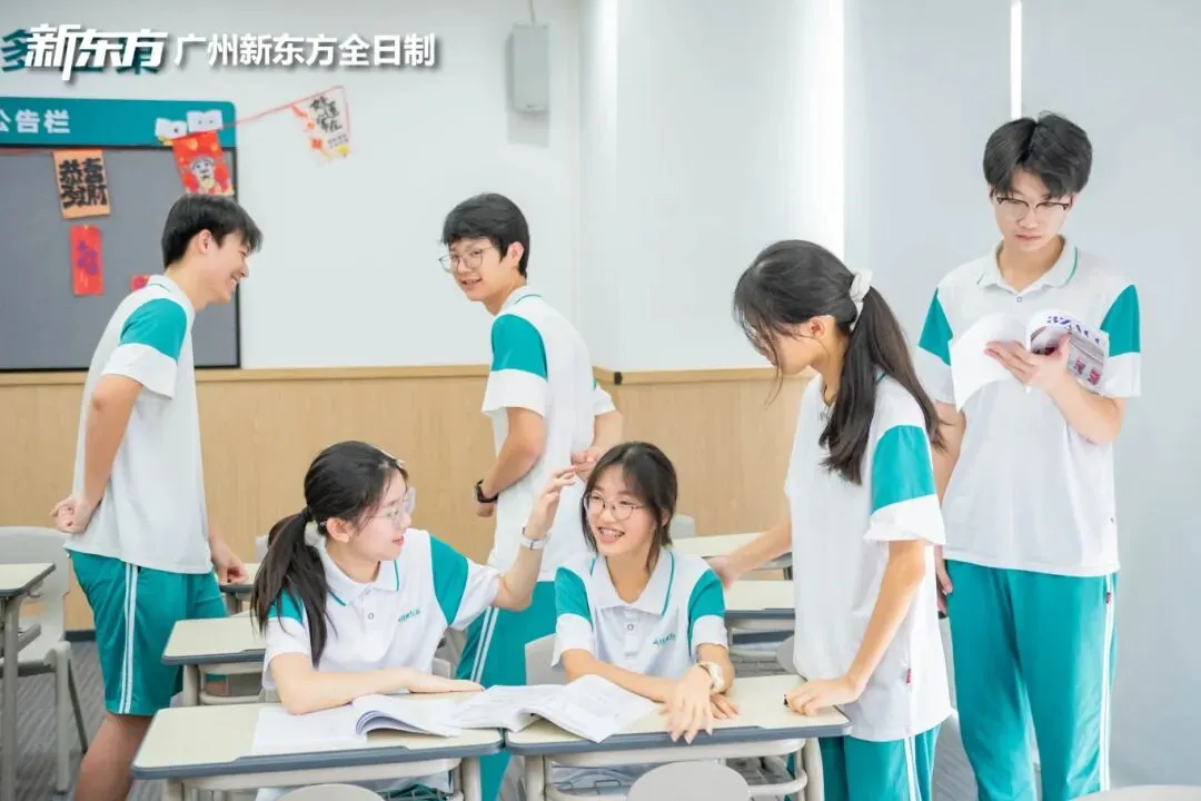 好燃!回顾2026届中考学子的高光时刻!-第68张图片-四季读书网