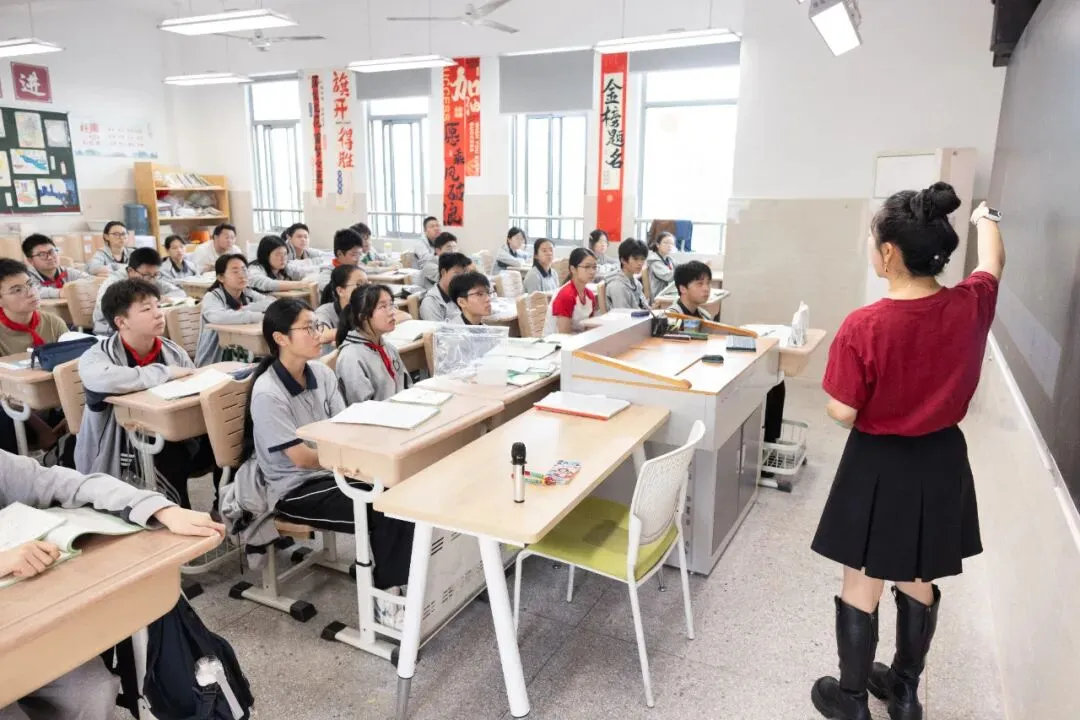 中考·一扬帆|晨光万里护征程 叶中学子试剑芒-第67张图片-四季读书网 中考·一扬帆|晨光万里护征程 叶中学子试剑芒-第67张图片-四季读书网