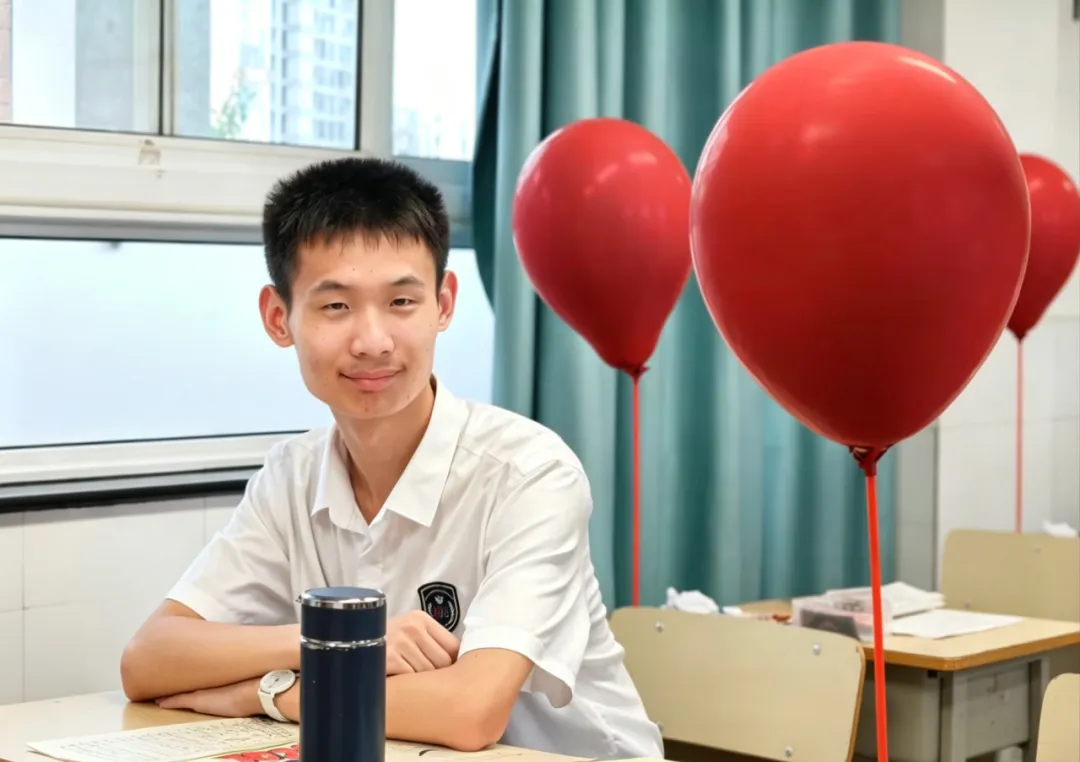 【金华四中篇】“我为母校送中考祝福” | 轻装策马越雄关-第3张图片-四季读书网 【金华四中篇】“我为母校送中考祝福” | 轻装策马越雄关-第3张图片-四季读书网