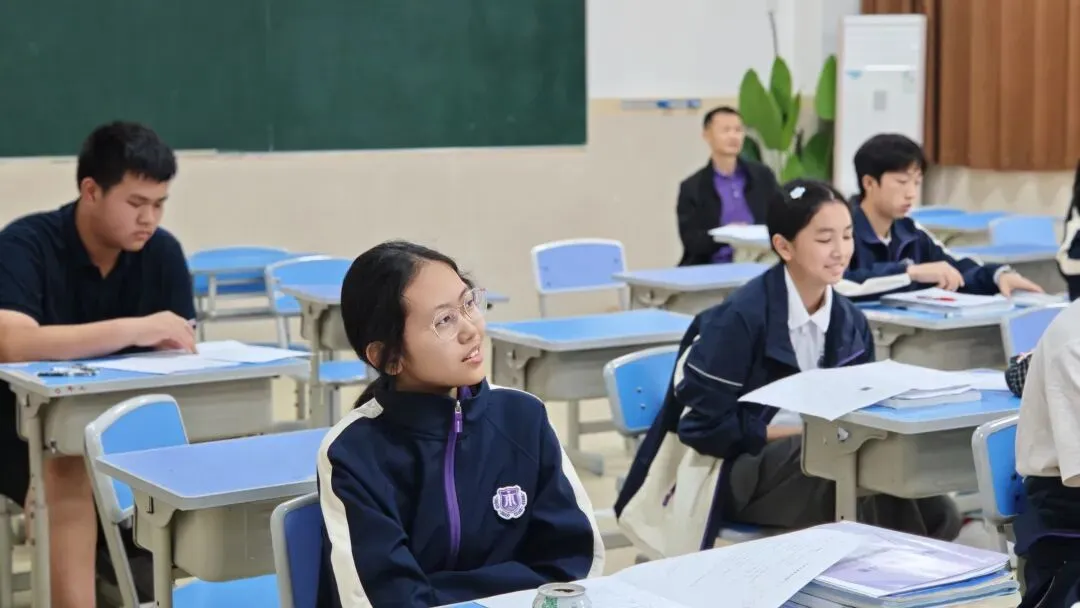 诚邀中考预估650分以上的学生、有专长的艺术热爱者、偏科的黑马,共赴一场“高能青春”-第26张图片-四季读书网 诚邀中考预估650分以上的学生、有专长的艺术热爱者、偏科的黑马,共赴一场“高能青春”-第26张图片-四季读书网