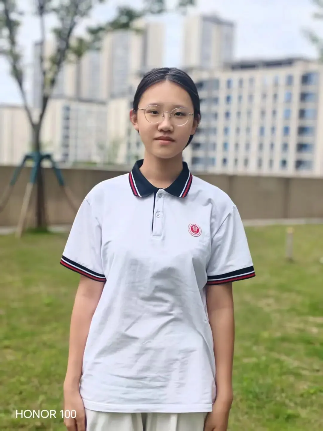 【星辰中考祝福 】学长学姐来助力 · 少年六月载荣光-第46张图片-四季读书网