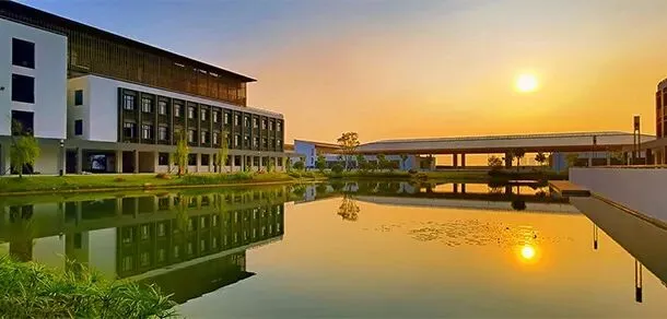 【阶段时讯】中考分流后的“医学梦”保卫战:中职“3+证书”学医全维对比与破局指南-第34张图片-四季读书网 【阶段时讯】中考分流后的“医学梦”保卫战:中职“3+证书”学医全维对比与破局指南-第34张图片-四季读书网