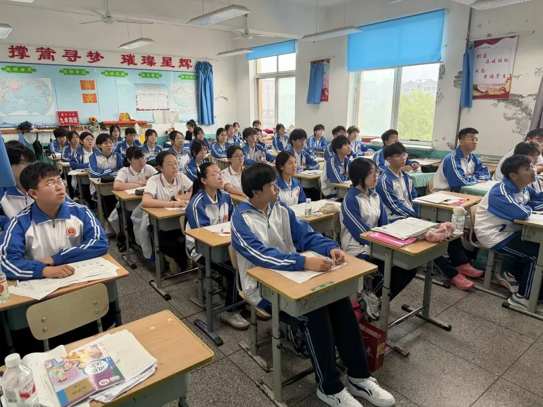 备战中考:凝心聚力冲刺备考 康平学子从容迎考-第4张图片-四季读书网 备战中考:凝心聚力冲刺备考 康平学子从容迎考-第4张图片-四季读书网