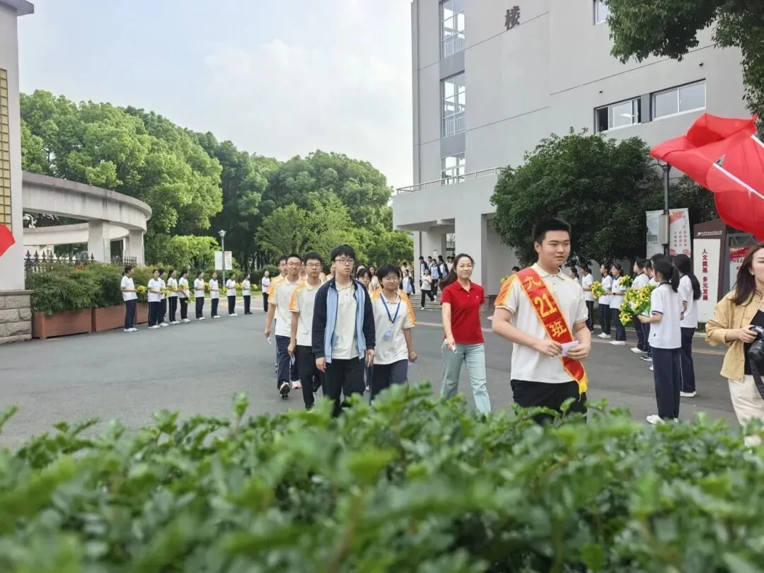 中考加油! | 执少年笔墨,绘青春华章-第23张图片-四季读书网 中考加油! | 执少年笔墨,绘青春华章-第23张图片-四季读书网