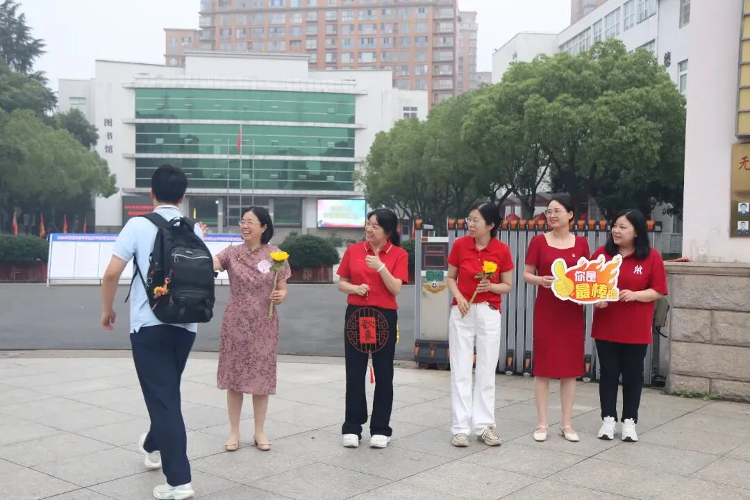 中考加油! | 执少年笔墨,绘青春华章-第27张图片-四季读书网 中考加油! | 执少年笔墨,绘青春华章-第27张图片-四季读书网