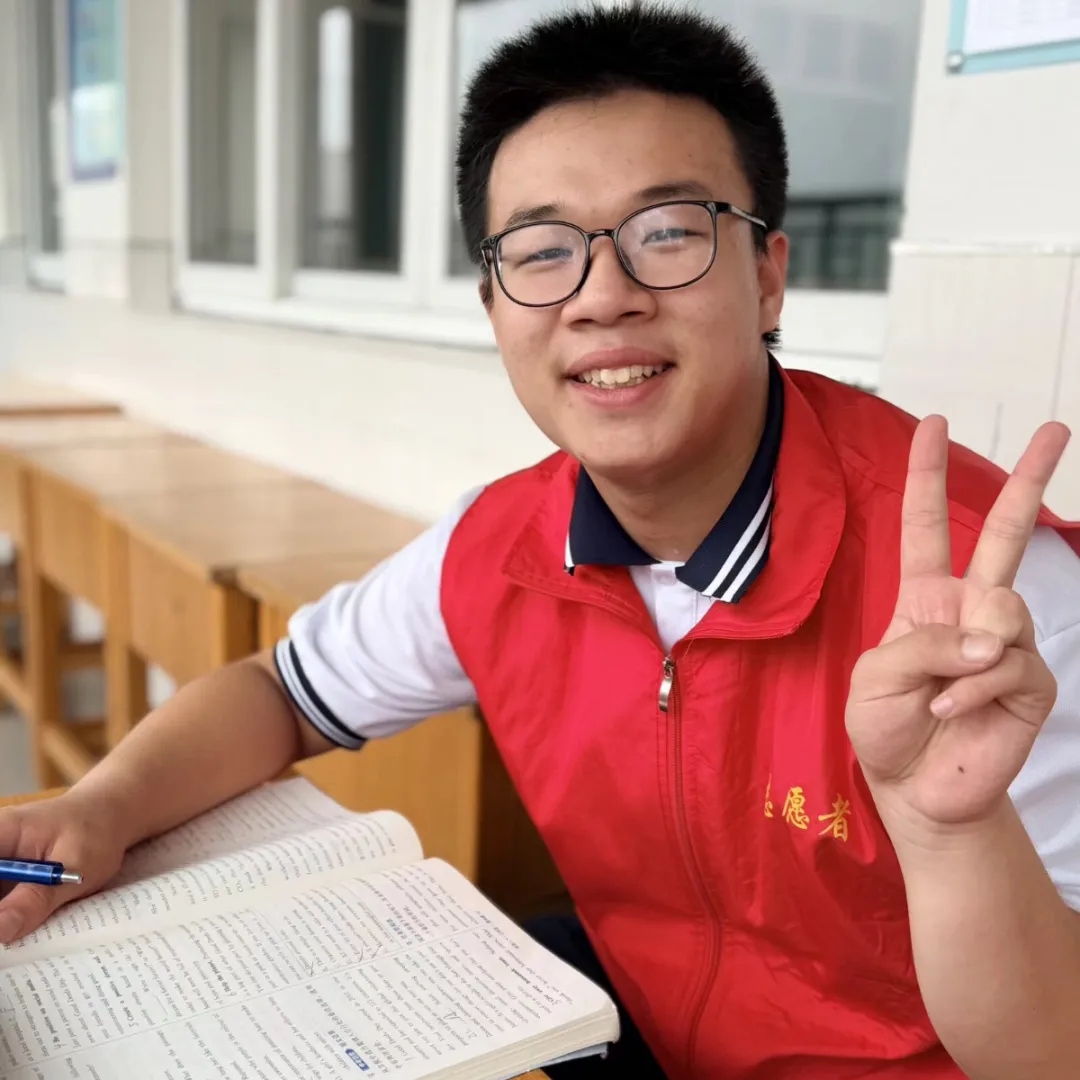 中考加油! | 执少年笔墨,绘青春华章-第42张图片-四季读书网 中考加油! | 执少年笔墨,绘青春华章-第42张图片-四季读书网