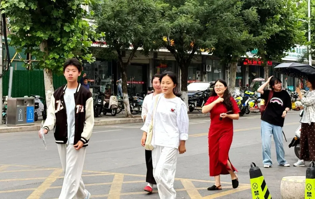 中考首日!铜山少年,加油!-第1张图片-四季读书网 中考首日!铜山少年,加油!-第1张图片-四季读书网