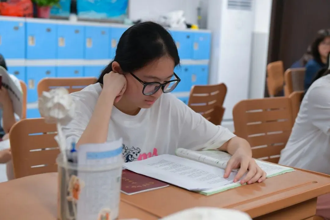 中考首日 | 三年砺剑,乘风逐梦-第37张图片-四季读书网
