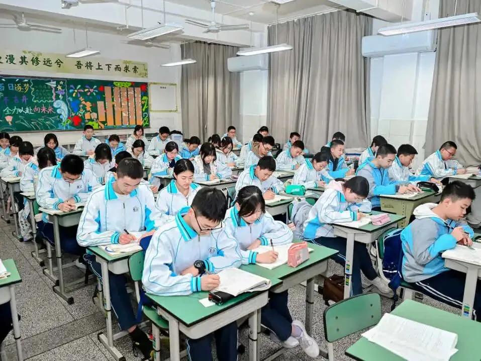 中考作文,盐中答卷——无解方程,多种答案-第5张图片-四季读书网