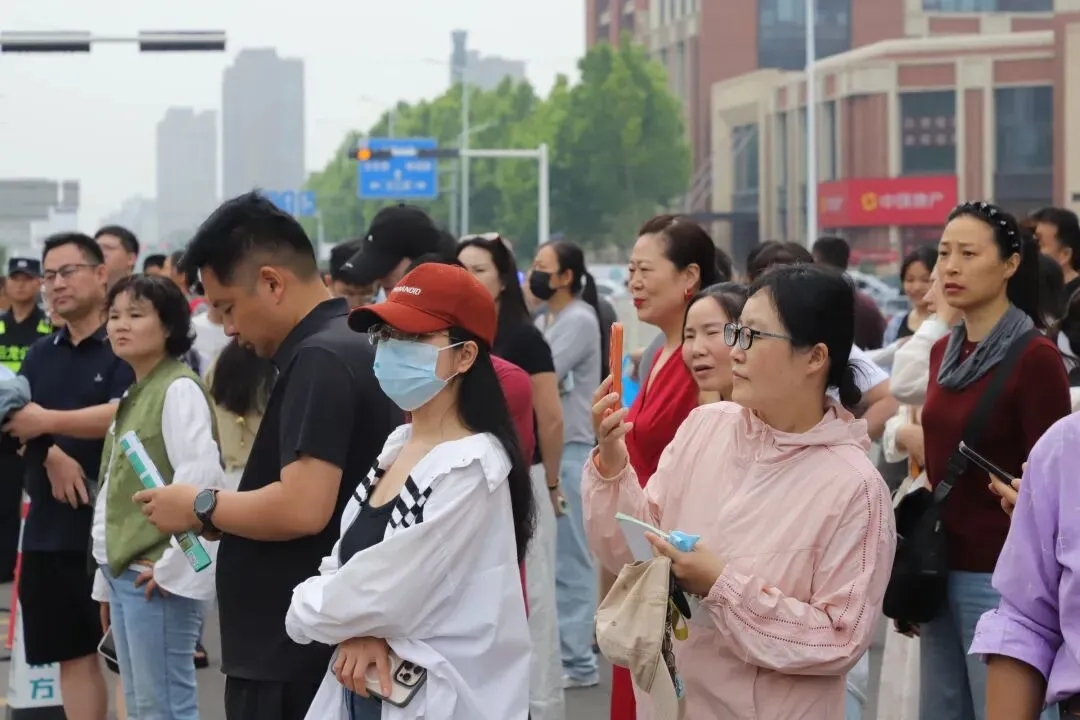 刚刚,2026徐州市中考作文题公布!-第21张图片-四季读书网 刚刚,2026徐州市中考作文题公布!-第21张图片-四季读书网
