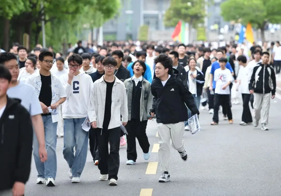 中考收官!射阳少年,未来可期-第6张图片-四季读书网