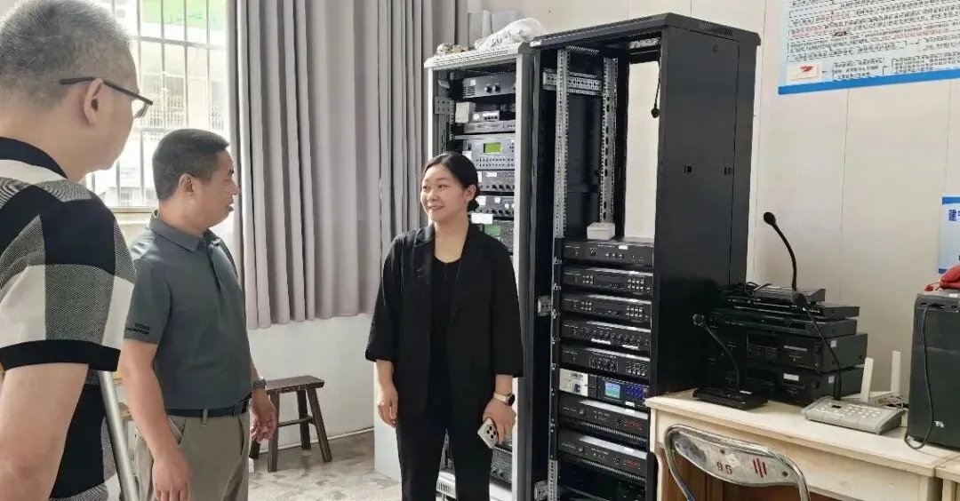 【精准调研 决胜中考】——县领导莅临我校调研指导中考备考工作-第4张图片-四季读书网