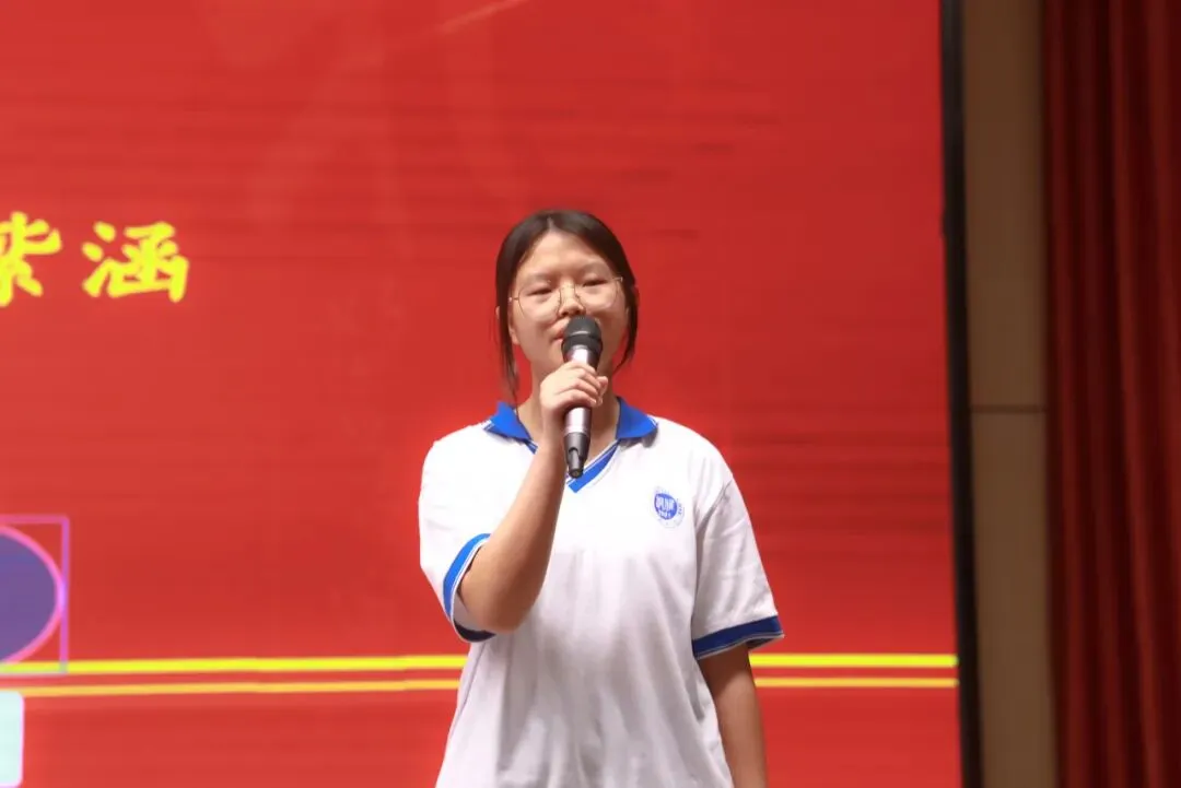 以蜕变感铜雅之恩 以成长赴中考之约丨记我校2026届学生中考动员大会-第59张图片-四季读书网 以蜕变感铜雅之恩 以成长赴中考之约丨记我校2026届学生中考动员大会-第59张图片-四季读书网