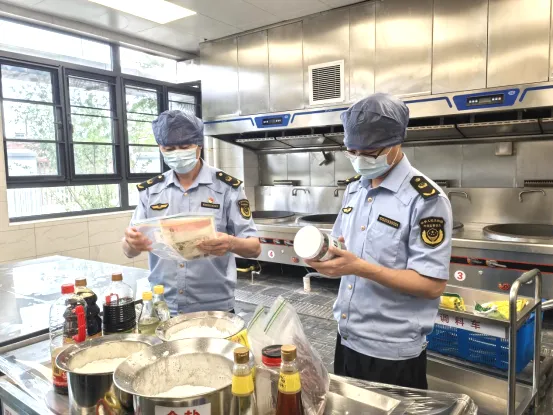 【中考动态】青春不散 未来可期——无锡市滨湖区南泉中学2026年圆满收官-第20张图片-四季读书网 【中考动态】青春不散 未来可期——无锡市滨湖区南泉中学2026年圆满收官-第20张图片-四季读书网
