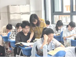 【中考动态】青春不散 未来可期——无锡市滨湖区南泉中学2026年圆满收官-第24张图片-四季读书网 【中考动态】青春不散 未来可期——无锡市滨湖区南泉中学2026年圆满收官-第24张图片-四季读书网
