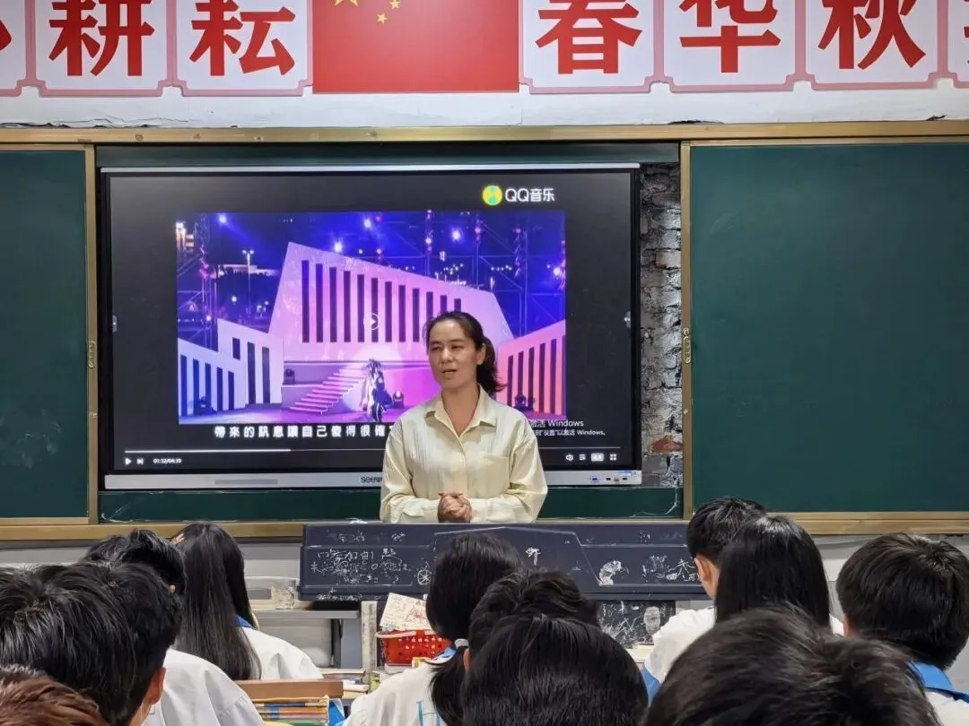 夜色携暖意 逐梦赴中考-第20张图片-四季读书网 夜色携暖意 逐梦赴中考-第20张图片-四季读书网