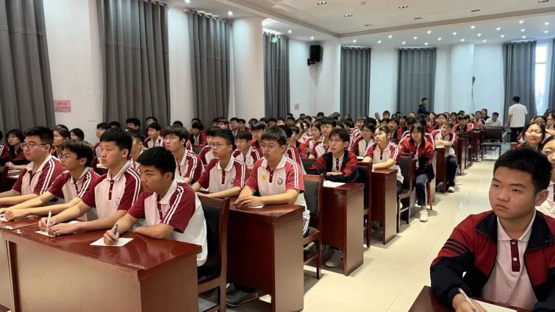 以心为舟楫,破浪赴中考——初三考前心理辅导专题活动纪实-第17张图片-四季读书网 以心为舟楫,破浪赴中考——初三考前心理辅导专题活动纪实-第17张图片-四季读书网