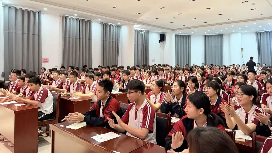 以心为舟楫,破浪赴中考——初三考前心理辅导专题活动纪实-第24张图片-四季读书网 以心为舟楫,破浪赴中考——初三考前心理辅导专题活动纪实-第24张图片-四季读书网