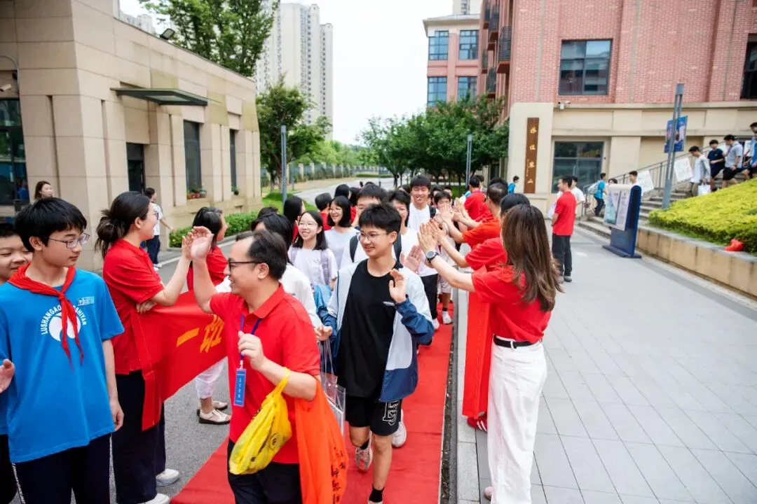 中考首日 | 麓岭少年,高歌出征!-第9张图片-四季读书网